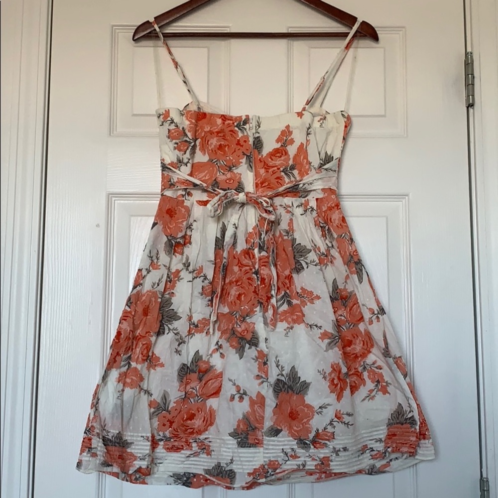 Floral Pattern Dress - Picture 4 of 4